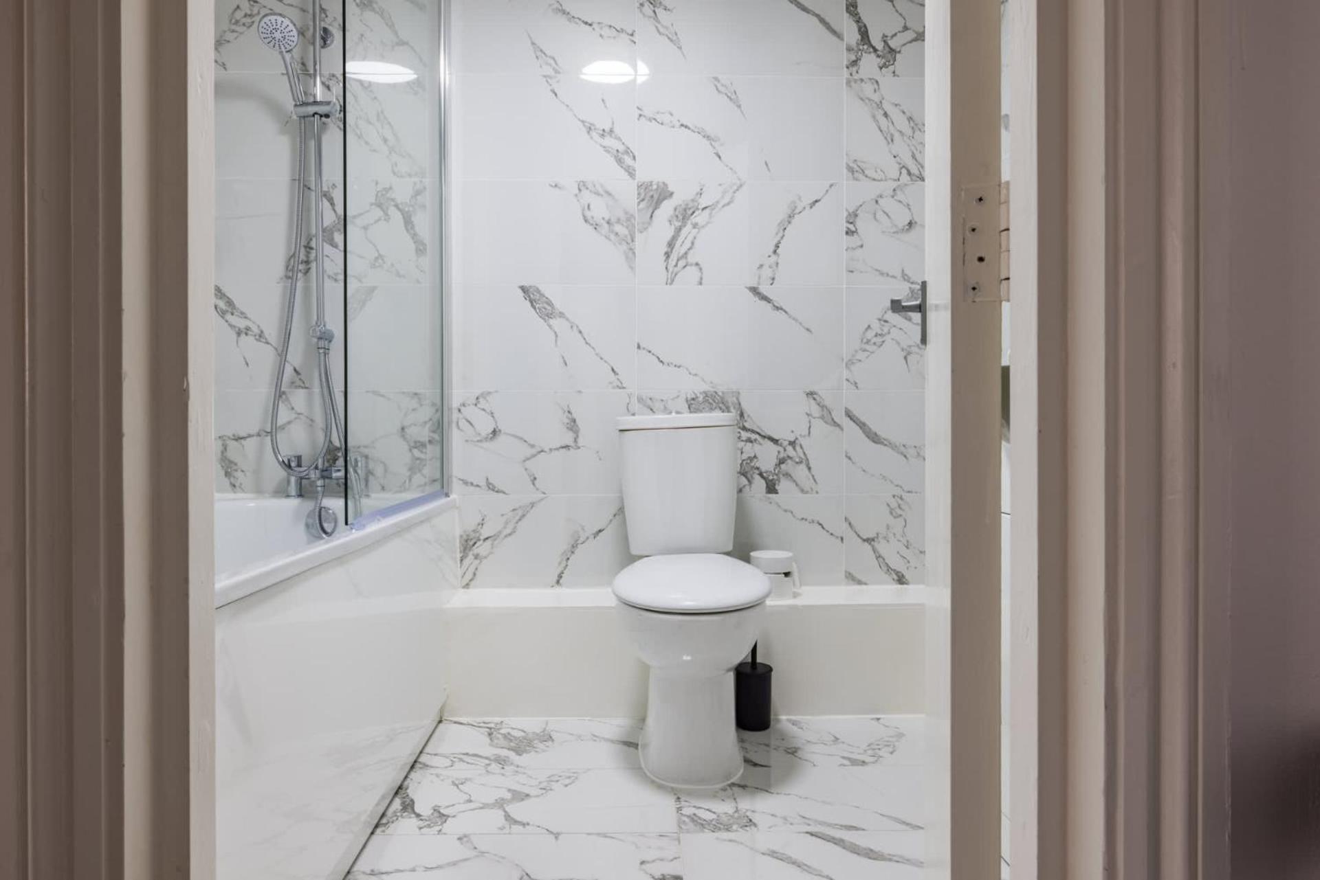 Contemporary 2 Bedroom In Shepherd's Bush Casa vacanze Londra