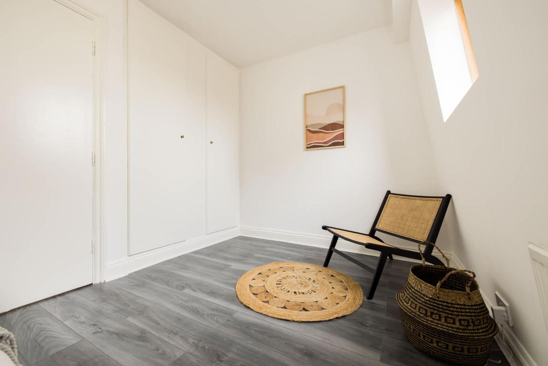 Contemporary 2 Bedroom In Shepherd's Bush Londra